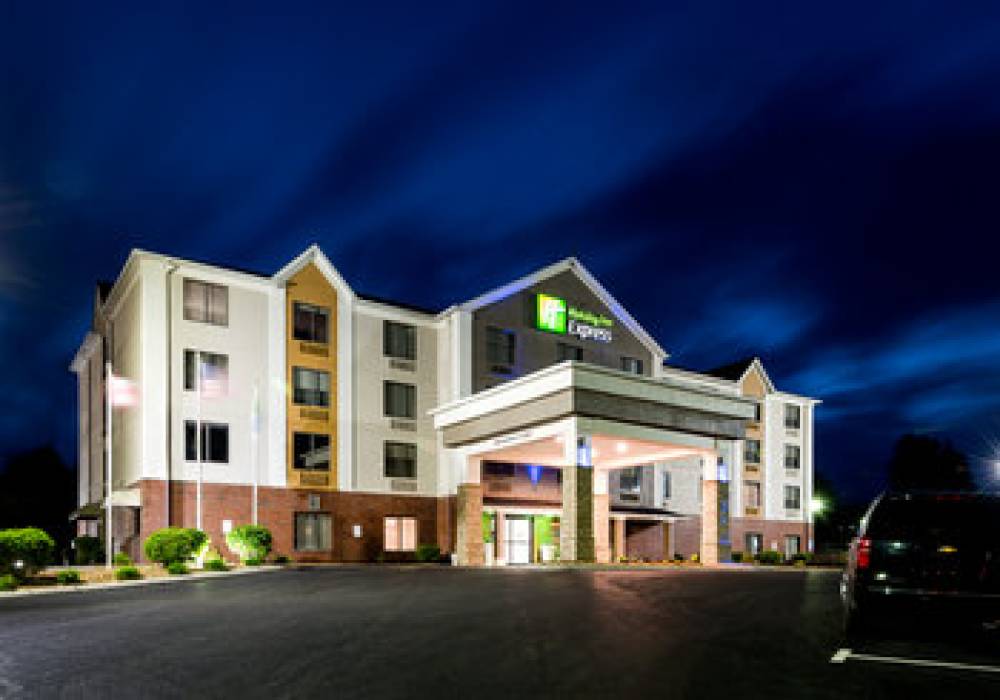 Holiday Inn Express HILLSVILLE 6