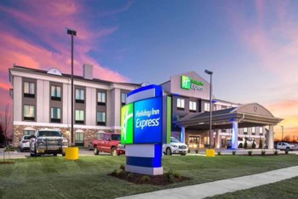 Holiday Inn Express HUTCHINSON 1