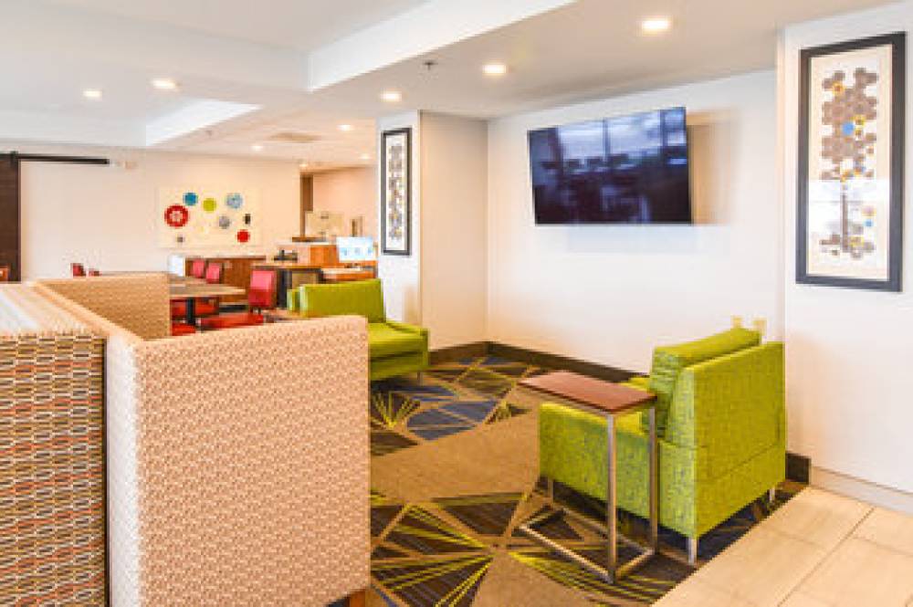 Holiday Inn Express Indianapolis South