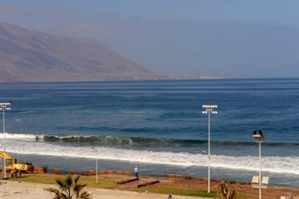 Holiday Inn Express IQUIQUE 9