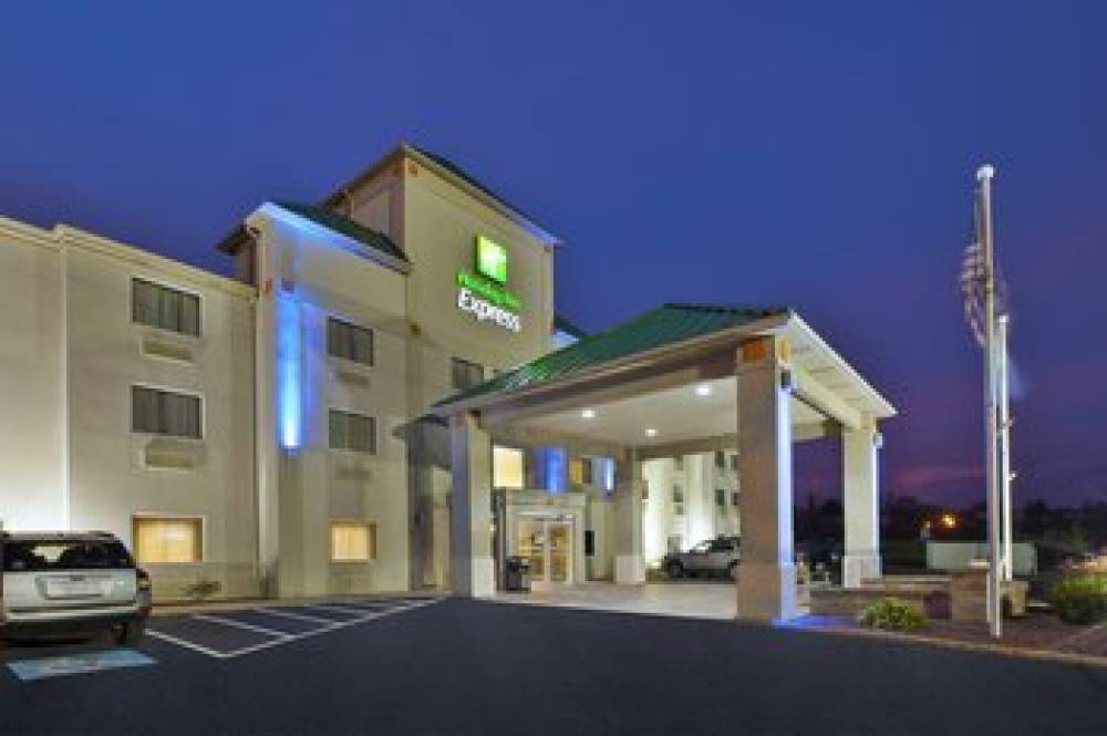 Holiday Inn Express IRWIN (PA TPK EXIT 67) 1