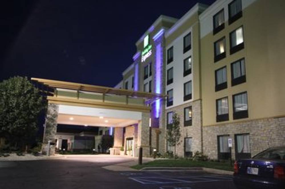 Holiday Inn Express JANESVILLE-I-90 & US HWY 14 4