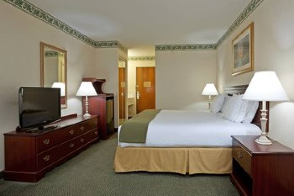 Holiday Inn Express KERNERSVILLE 7