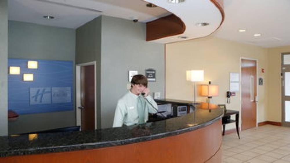 Holiday Inn Express LELAND - WILMINGTON AREA 10