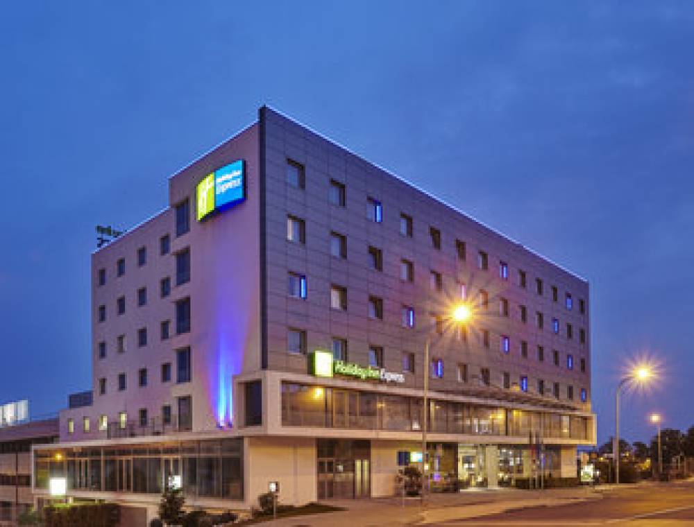 Holiday Inn Express LISBON - ALFRAGIDE 1