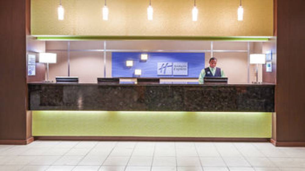 Holiday Inn Express LITTLE ROCK-AIRPORT 4