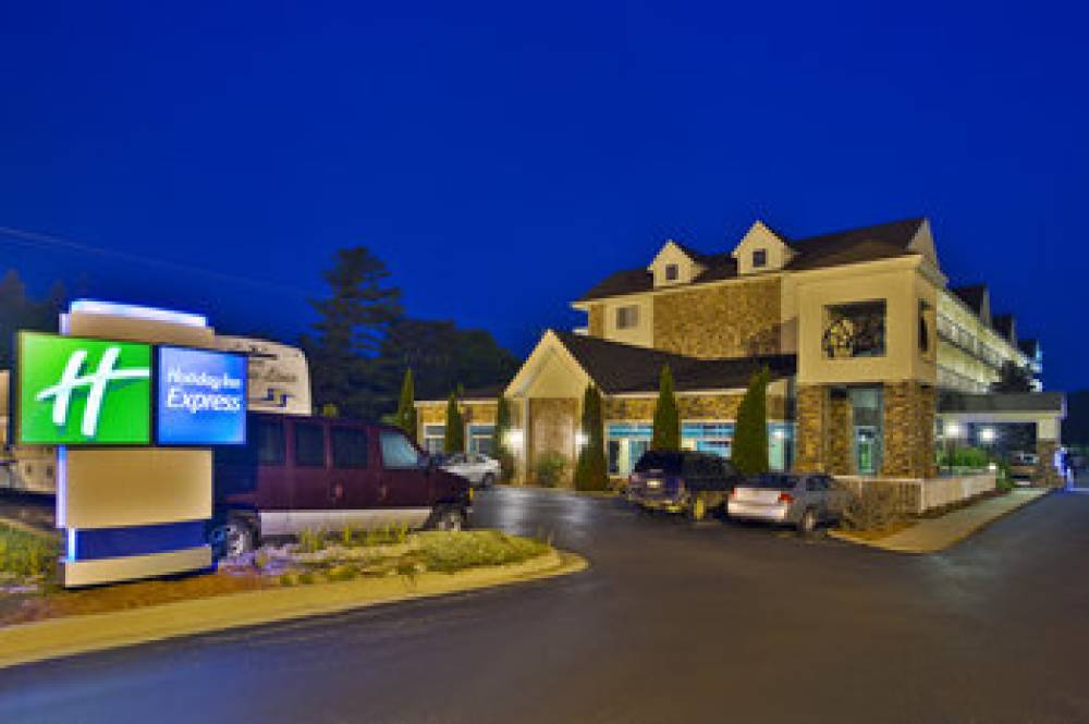 Holiday Inn Express MACKINAW CITY 1