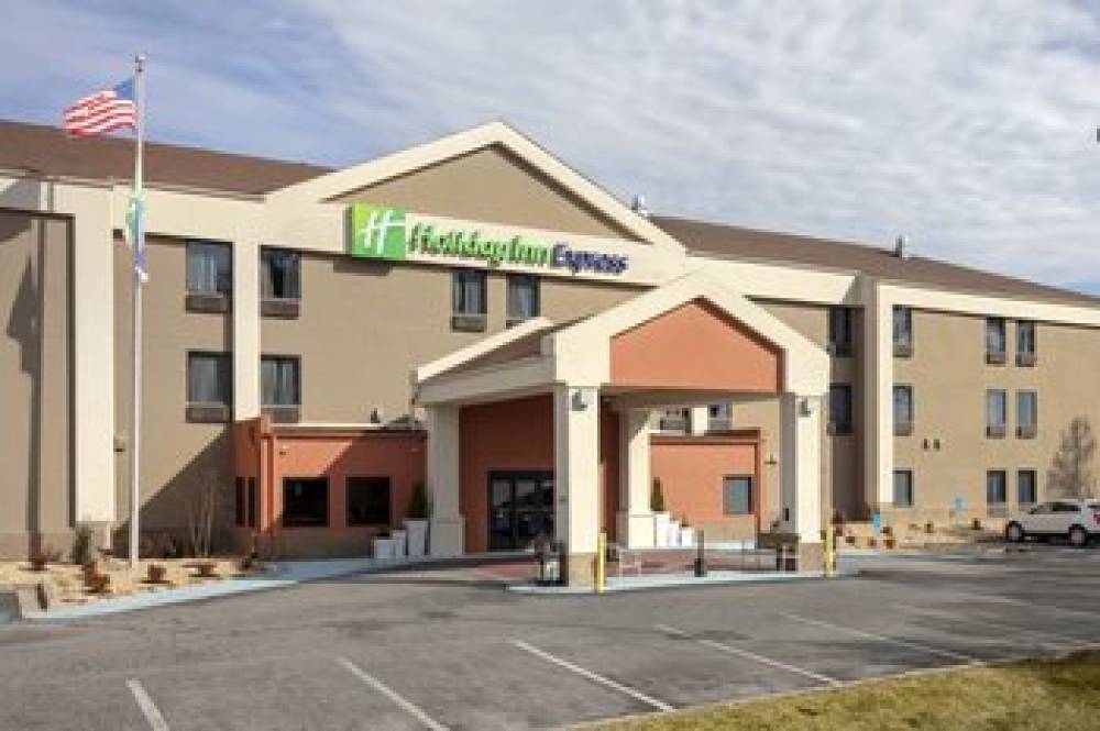 Holiday Inn Express METROPOLIS 2