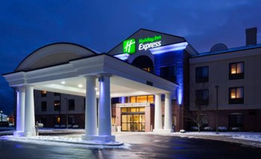 Holiday Inn Express MILWAUKEE N-BROWN DEER/MEQUON 1