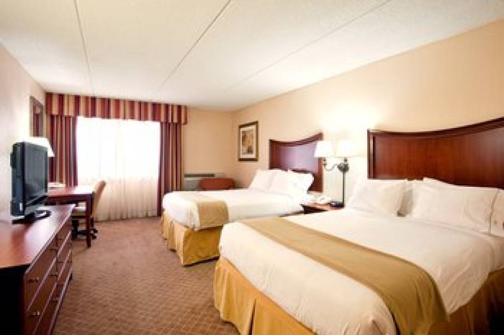 Holiday Inn Express MILWAUKEE-WEST MEDICAL CENTER 6