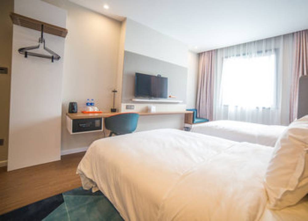 Holiday Inn Express NANJING XUANWU LAKE 4