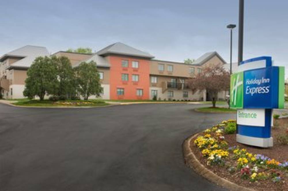 Holiday Inn Express NASHVILLE AIRPORT 8