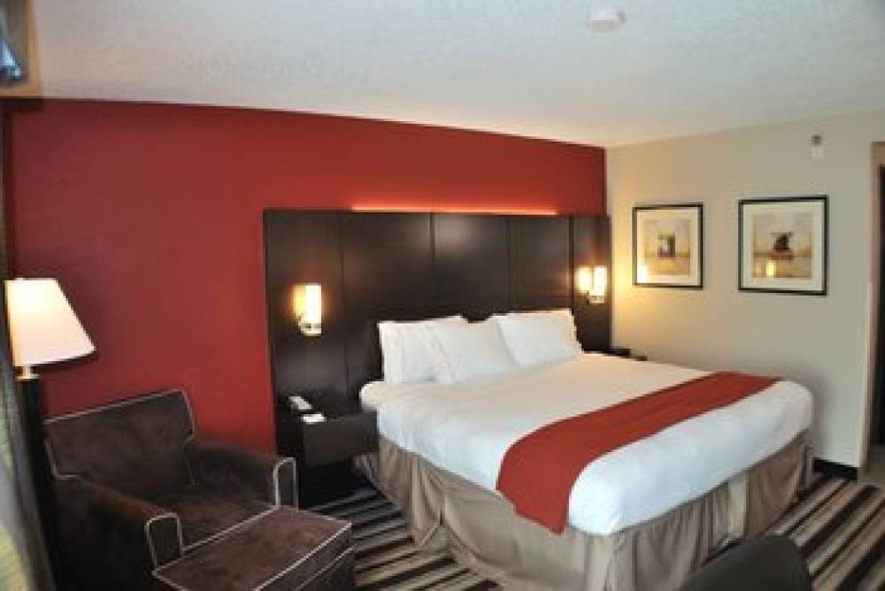 Holiday Inn Express NASHVILLE W I40/WHITEBRIDGE RD 9