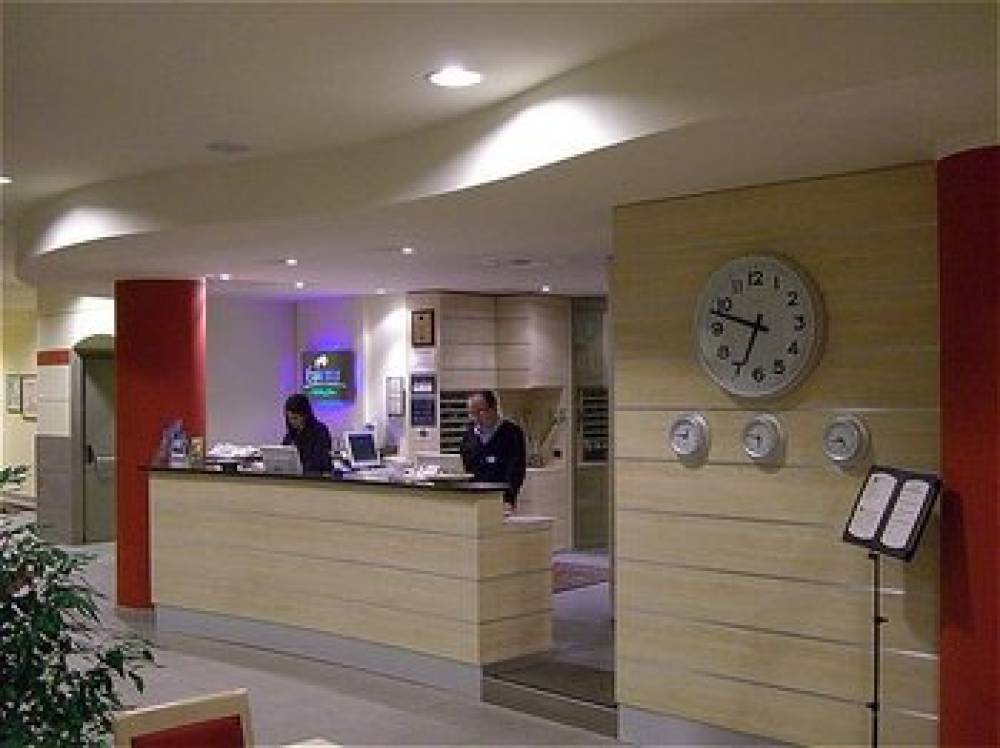 HOLIDAY INN EXPRESS PARMA 4