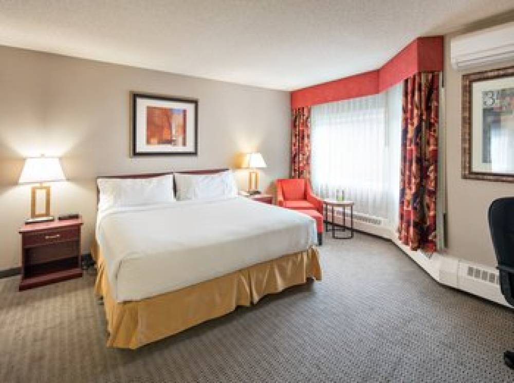 Holiday Inn Express RED DEER 8