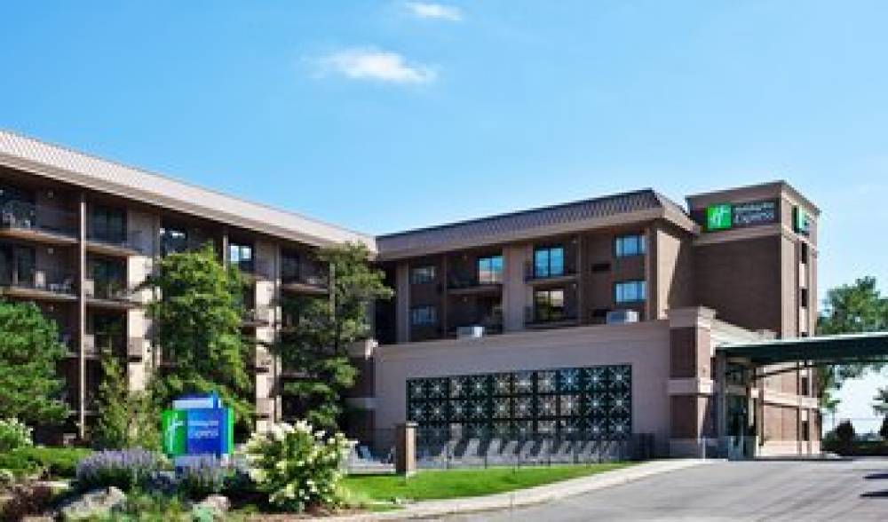 Holiday Inn Express ROLLING MDWS-SCHAUMBURG AREA 1