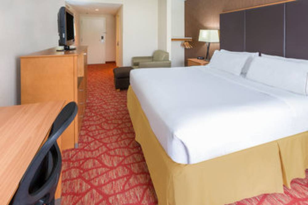 Holiday Inn Express ROSEBURG 6