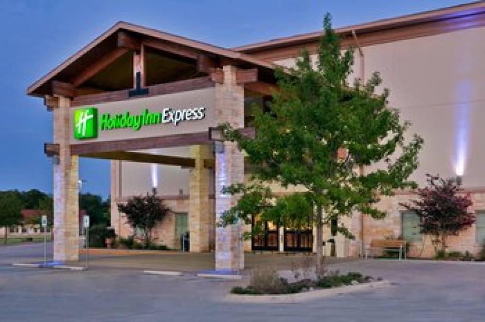 Holiday Inn Express SALADO-BELTON 9