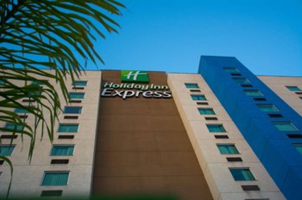 Holiday Inn Express SALTILLO ZONA AEROPUERTO 1