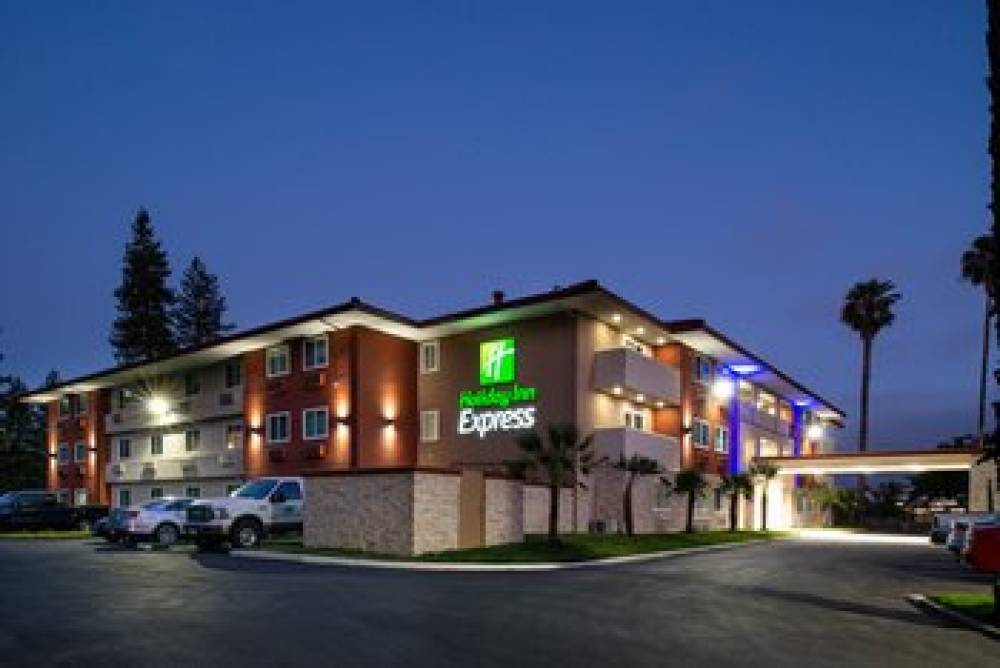 Holiday Inn Express SANTA ROSA NORTH 1