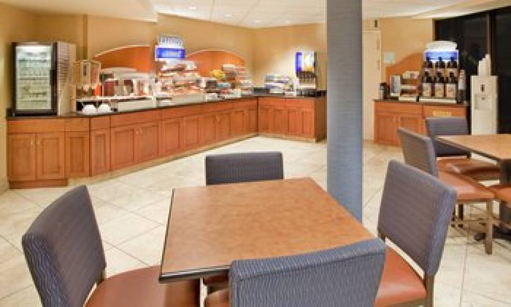 Holiday Inn Express SCOTTSDALE NORTH 2