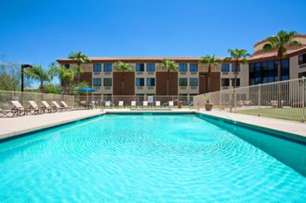 Holiday Inn Express SCOTTSDALE NORTH 7