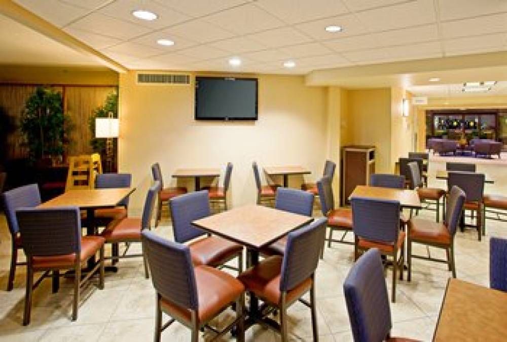 Holiday Inn Express SCOTTSDALE NORTH 4