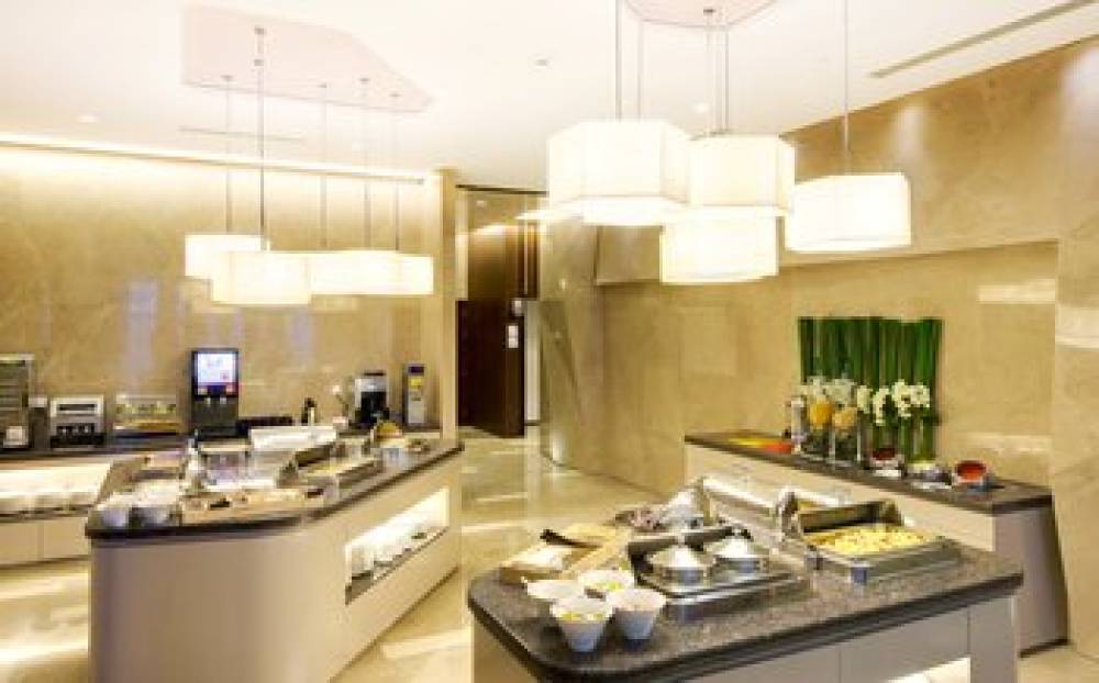 Holiday Inn Express SHANGHAI JINSHA  9