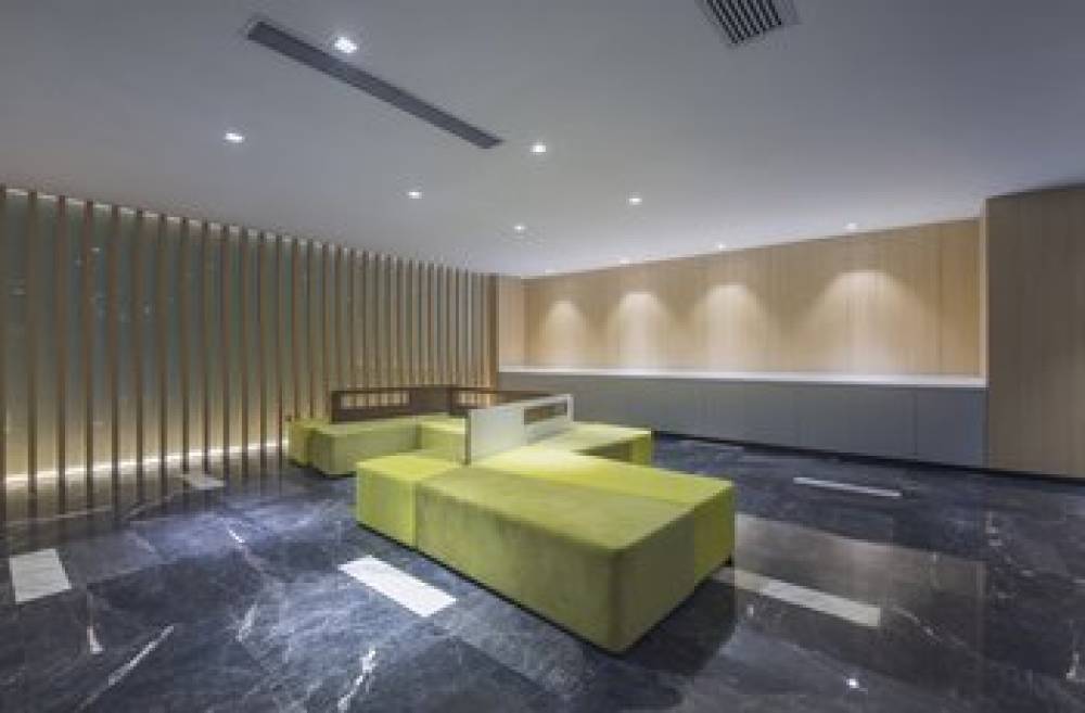 Holiday Inn Express SHANGHAI JINSHAN  6