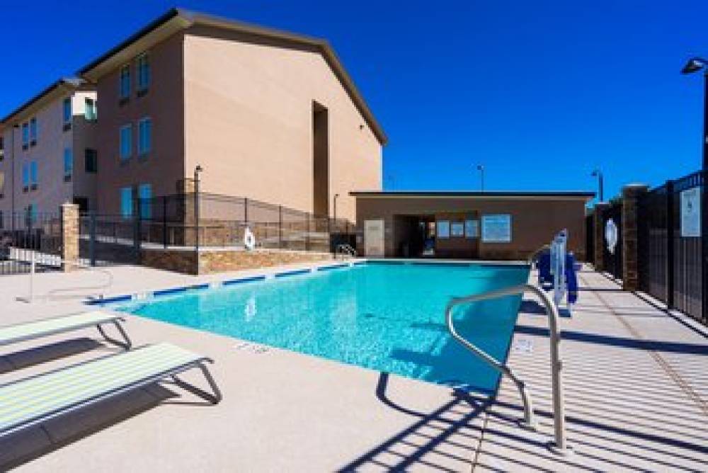 Holiday Inn Express SILVER CITY 9