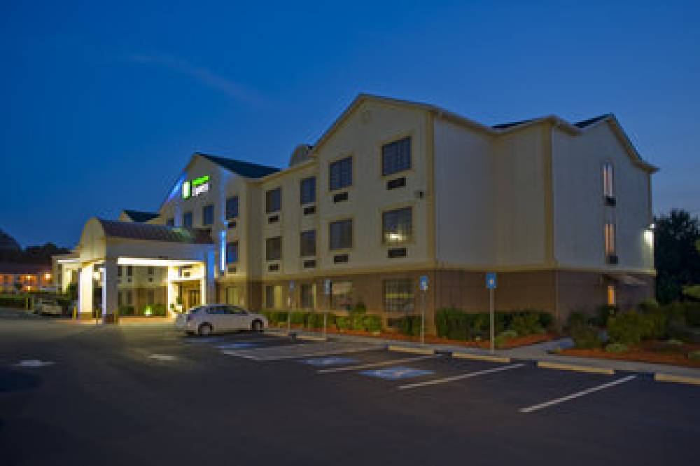 Holiday Inn Express & Suites ACWORTH - KENNESAW NORTHWEST 2