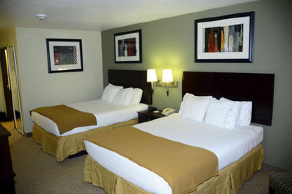 Holiday Inn Express & Suites ALAMOGORDO 4