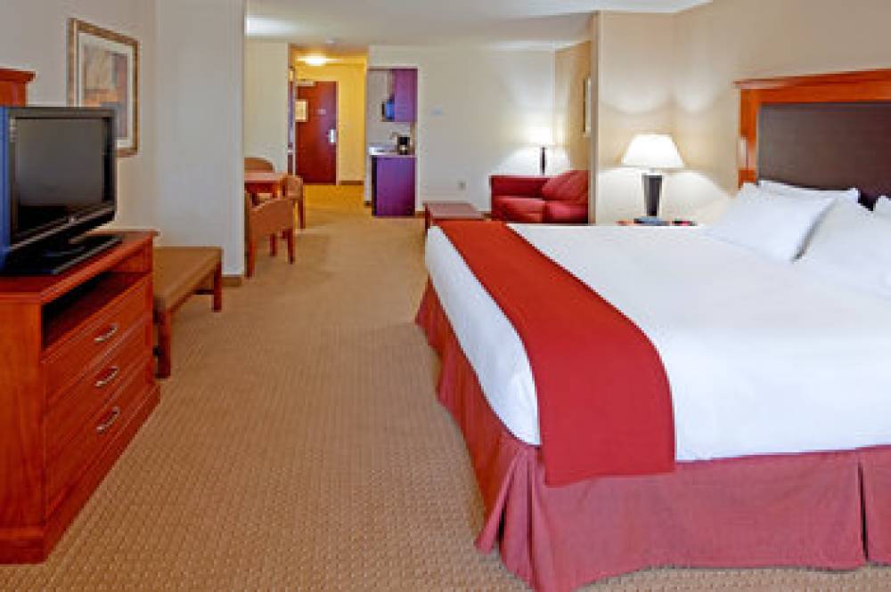 Holiday Inn Express & Suites ALBANY AIRPORT AREA - LATHAM 5