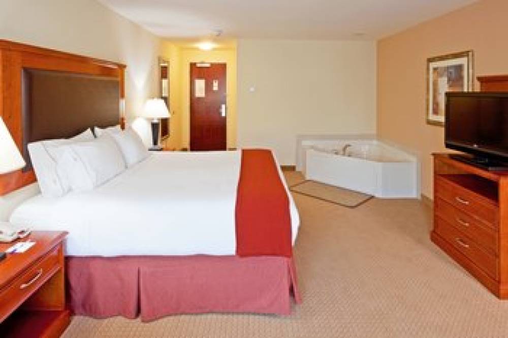 Holiday Inn Express & Suites ALBANY AIRPORT AREA - LATHAM 7