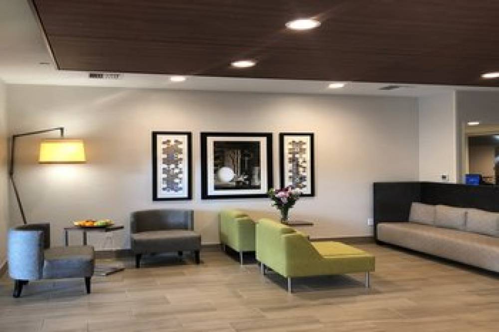 Holiday Inn Express & Suites ALBANY 2