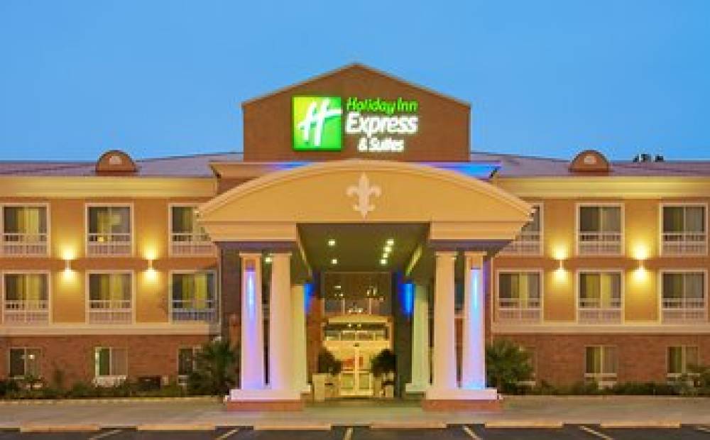 Holiday Inn Express & Suites ALEXANDRIA 1