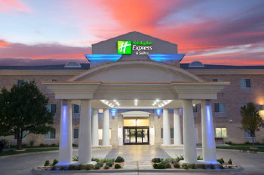 Holiday Inn Express & Suites AMARILLO 1