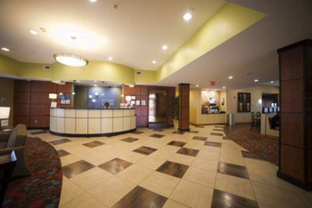 Holiday Inn Express & Suites ATLANTA EAST - LITHONIA 3