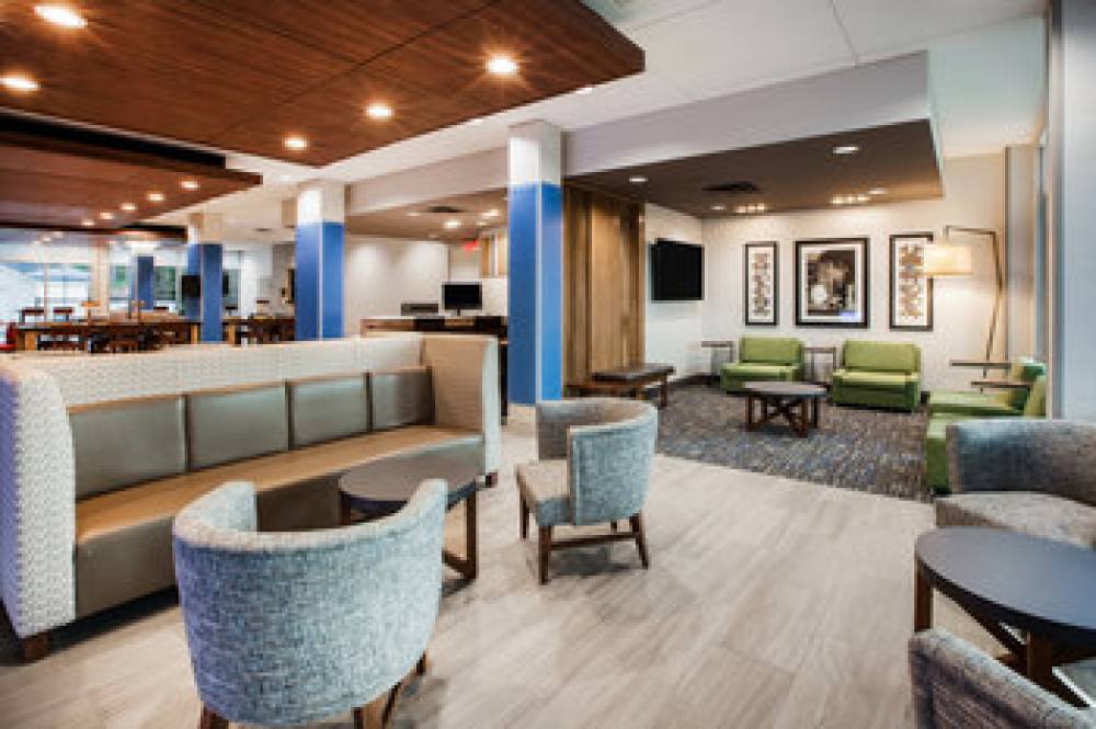 Holiday Inn Express & Suites ATLANTA N - WOODSTOCK 9