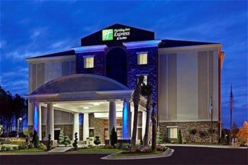 Holiday Inn Express & Suites Atlanta Southwest Fairburn