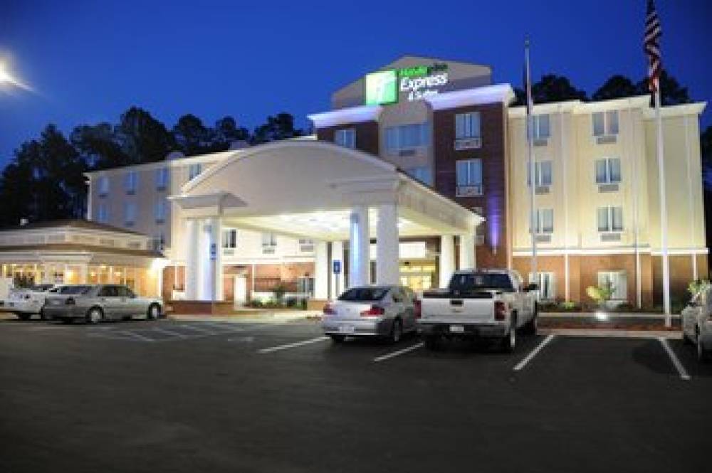 Holiday Inn Express & Suites BAINBRIDGE 1