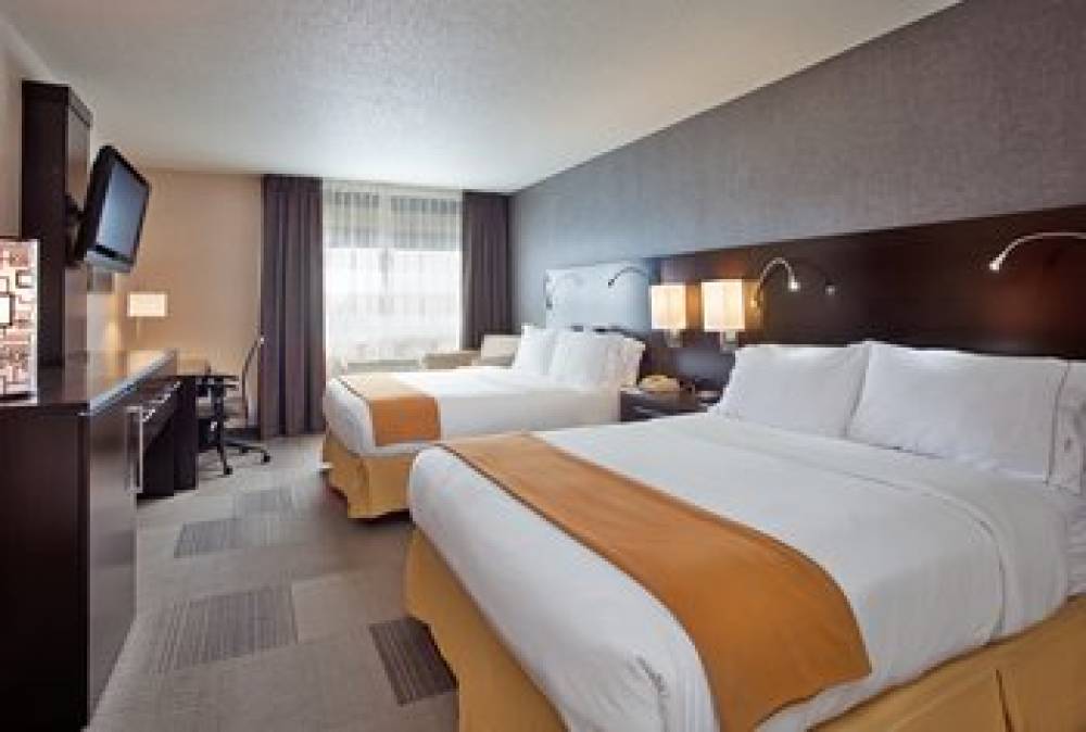 Holiday Inn Express & Suites BEATRICE 9