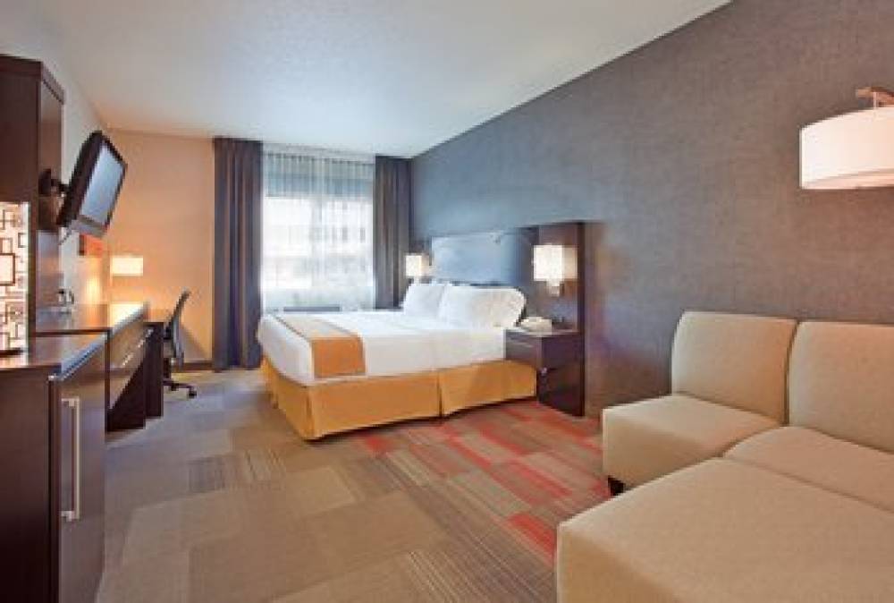 Holiday Inn Express & Suites BEATRICE 3