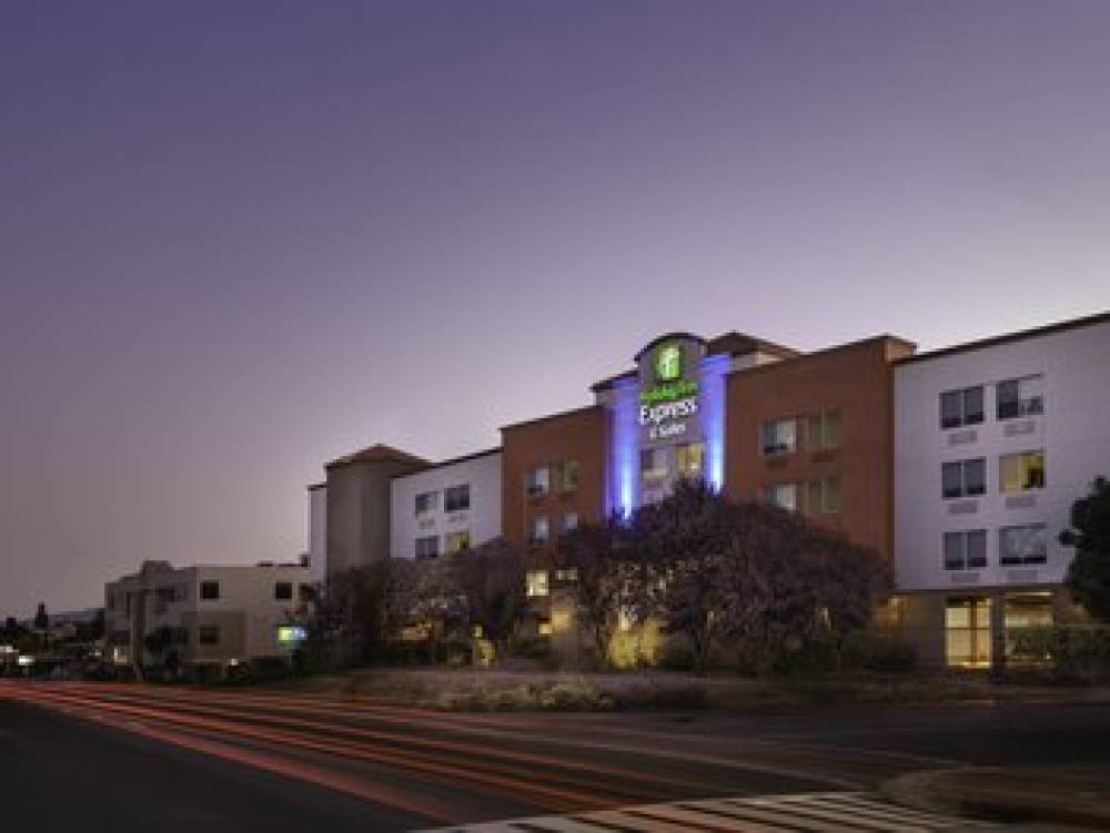 Holiday Inn Express & Suites BELMONT 1