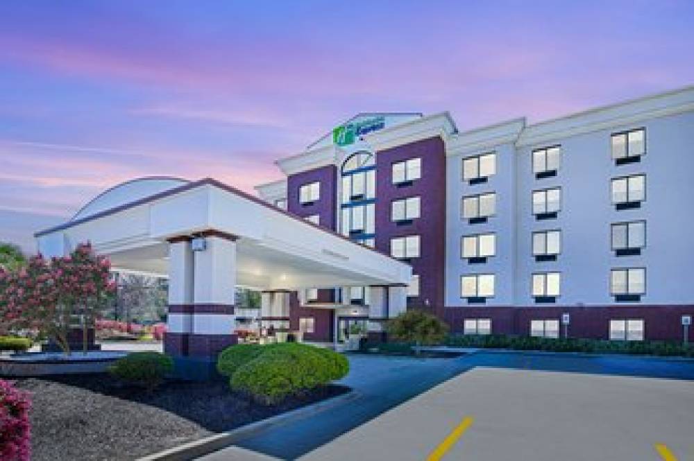 Holiday Inn Express & Suites BIRMINGHAM - INVERNESS 280 1