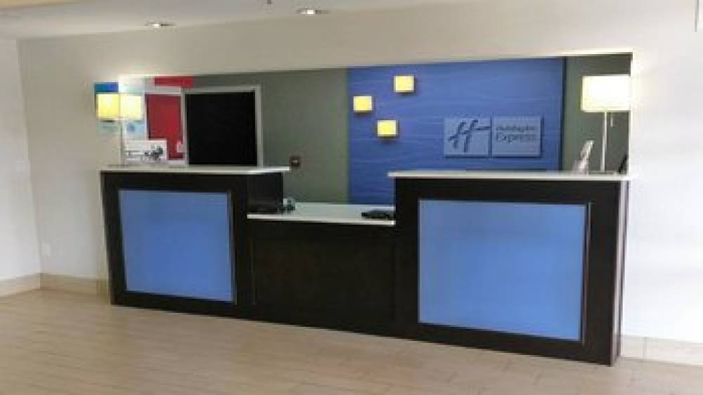 Holiday Inn Express & Suites BIRMINGHAM NE - TRUSSVILLE 2