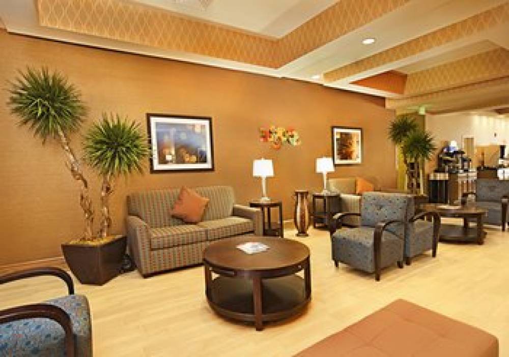 Holiday Inn Express & Suites BOSSIER CITY 3