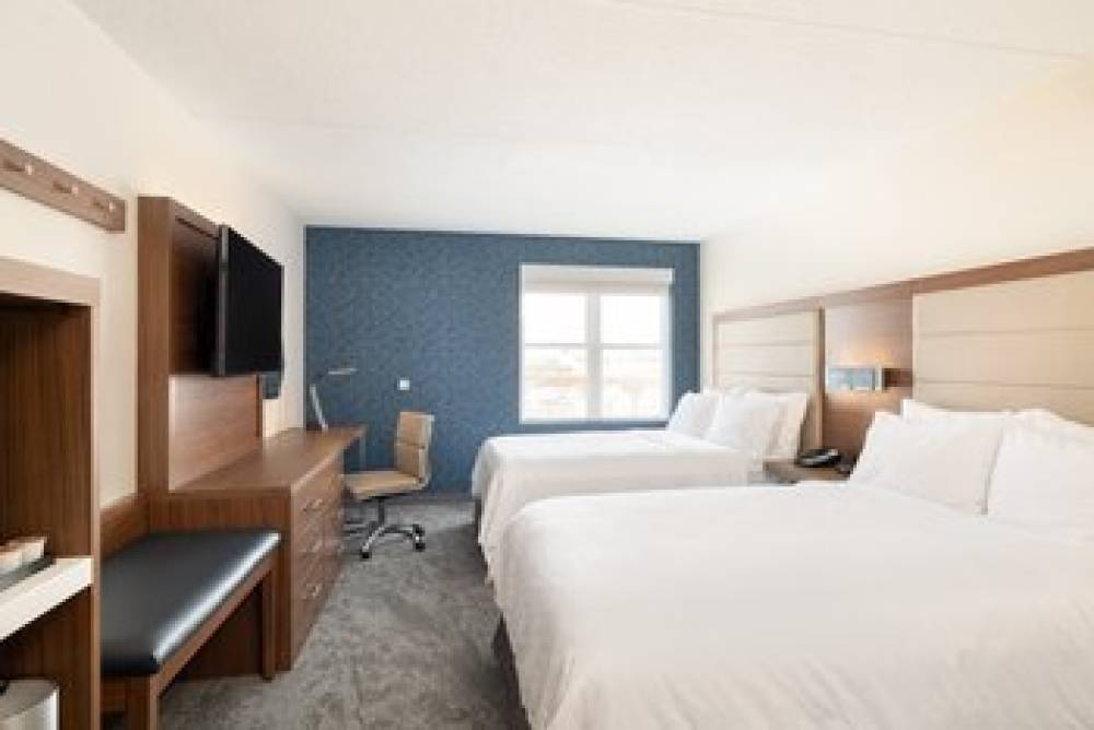 Holiday Inn Express & Suites BOSTON - CAMBRIDGE 10