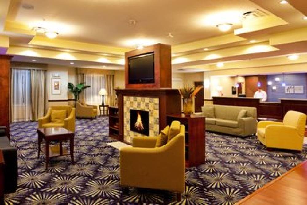 Holiday Inn Express & Suites Brooksville I 75