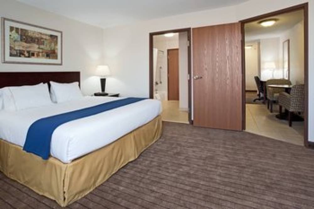 Holiday Inn Express & Suites BUFFALO 10